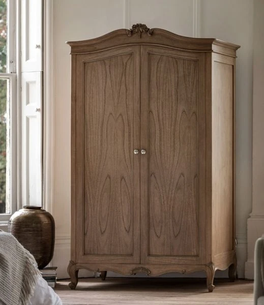 Chic Wardrobe